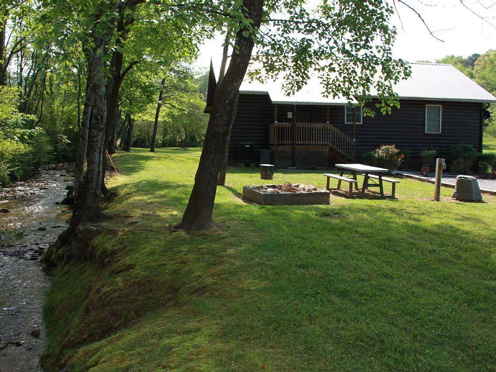 Climbing Bear Creekside Cabin Whittier Exterior photo